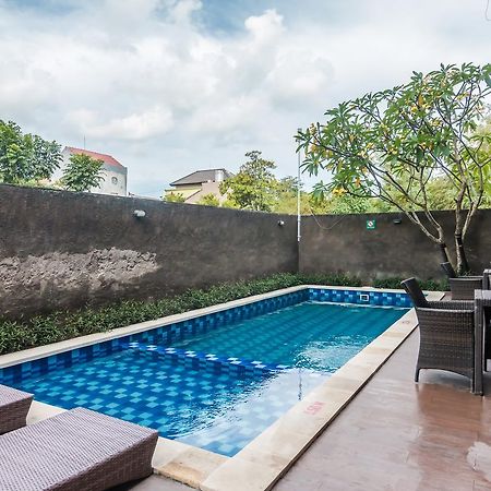 Zen Rooms Basic Jimbaran Taman Mulia Exterior foto
