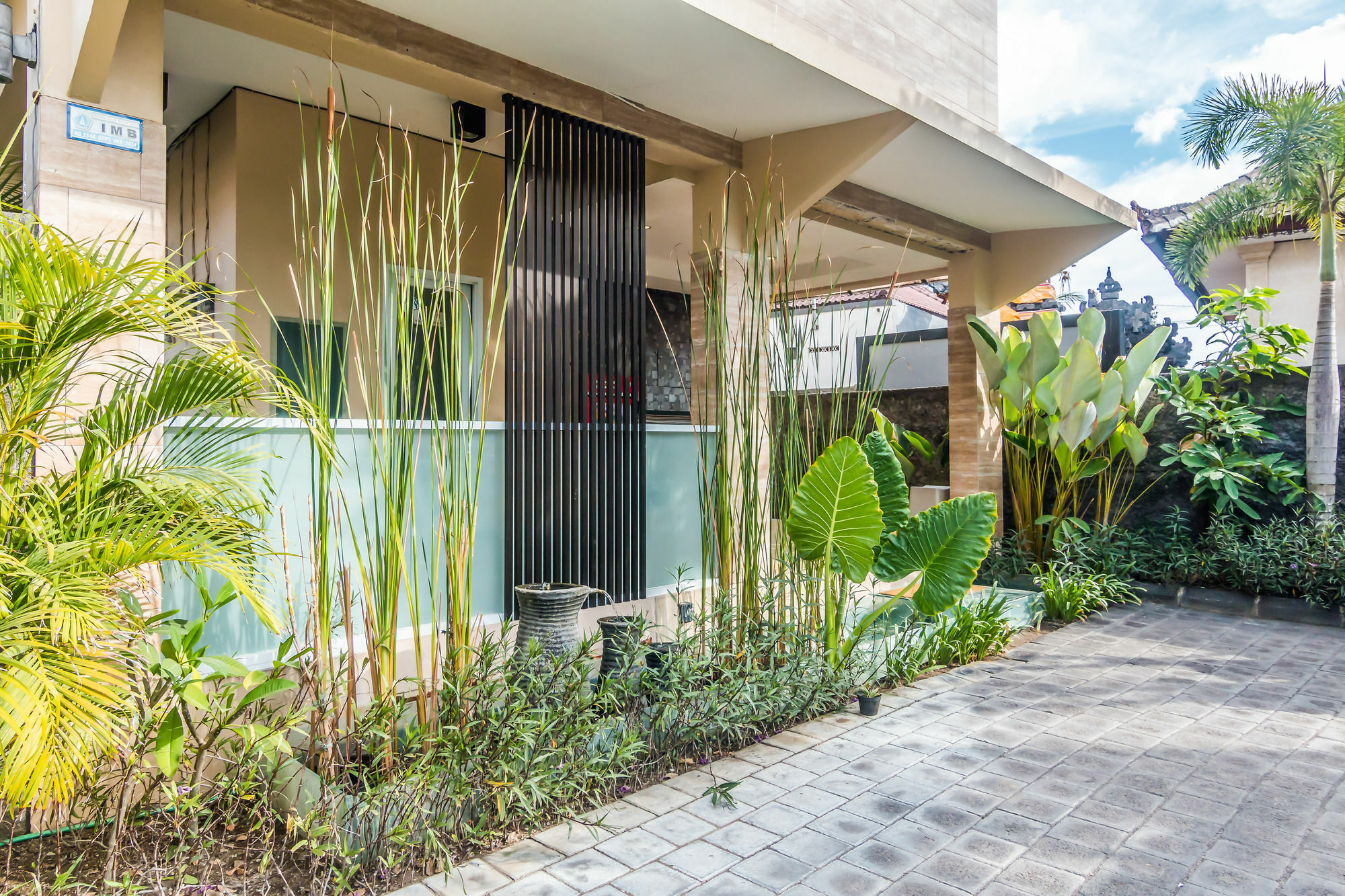 Zen Rooms Basic Jimbaran Taman Mulia Exterior foto