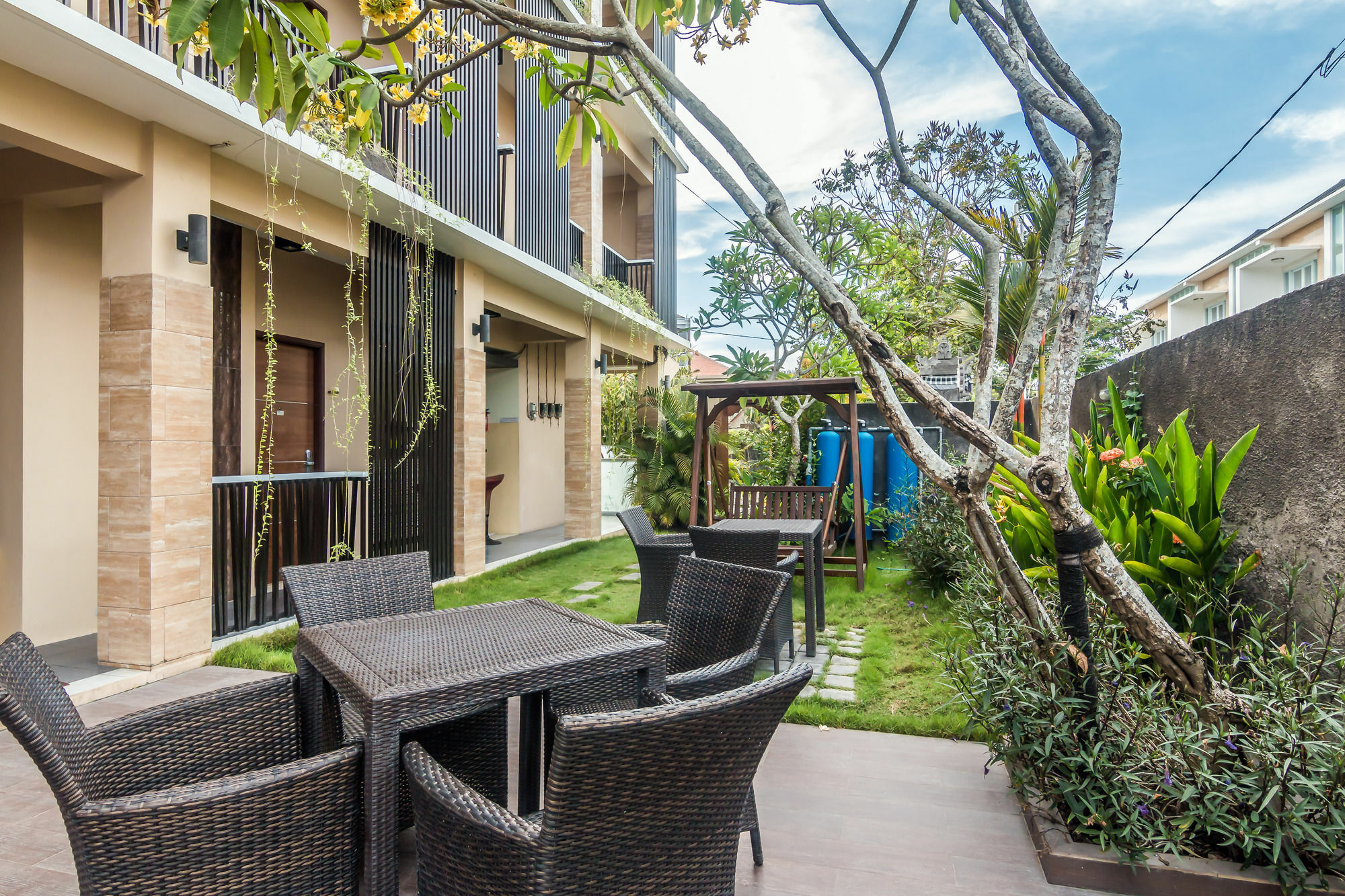 Zen Rooms Basic Jimbaran Taman Mulia Exterior foto