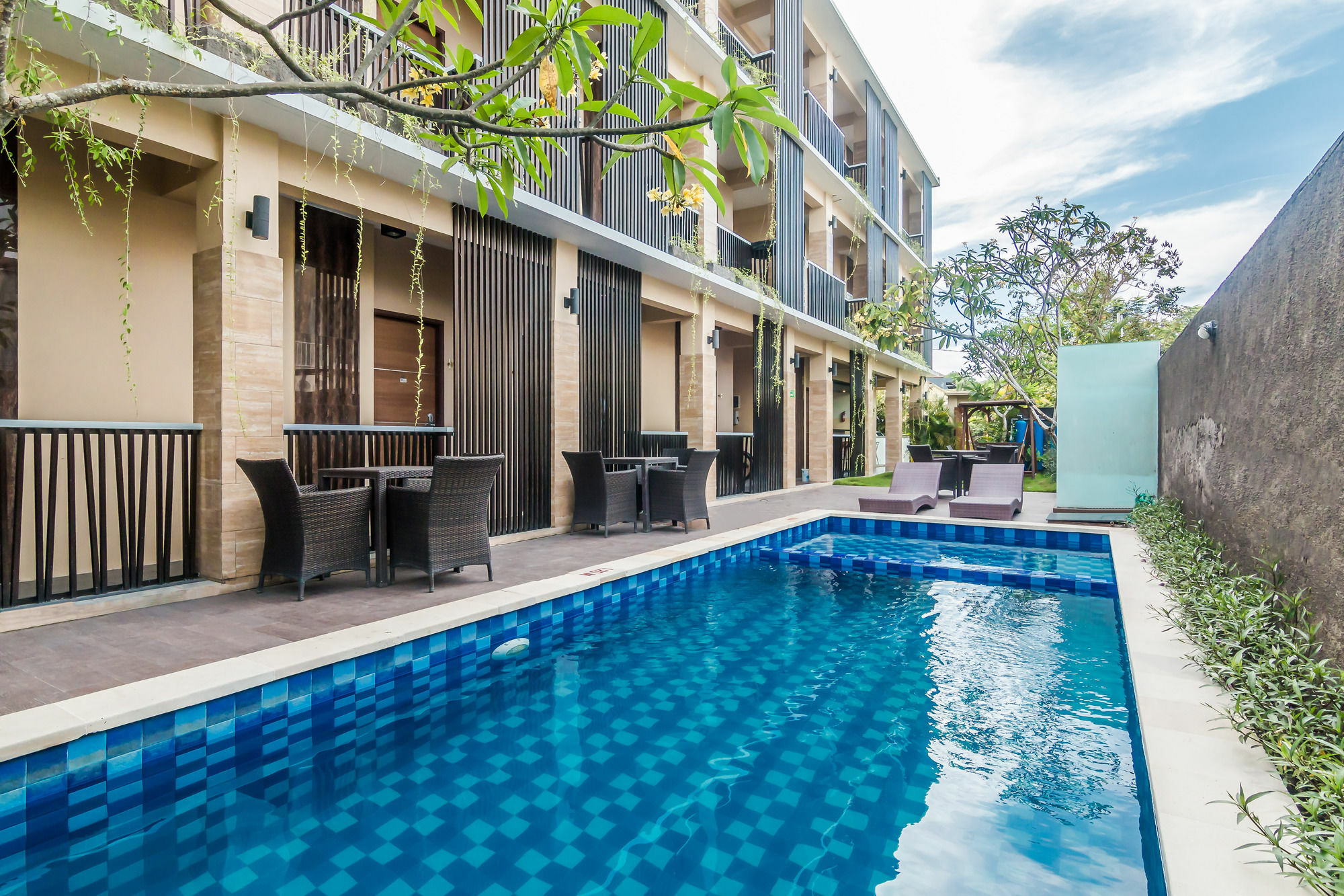 Zen Rooms Basic Jimbaran Taman Mulia Exterior foto