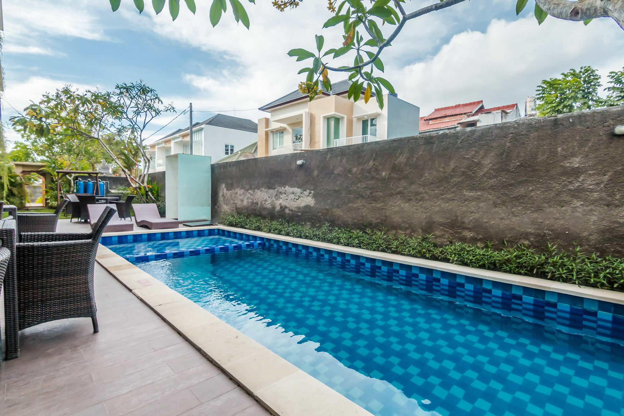 Zen Rooms Basic Jimbaran Taman Mulia Exterior foto